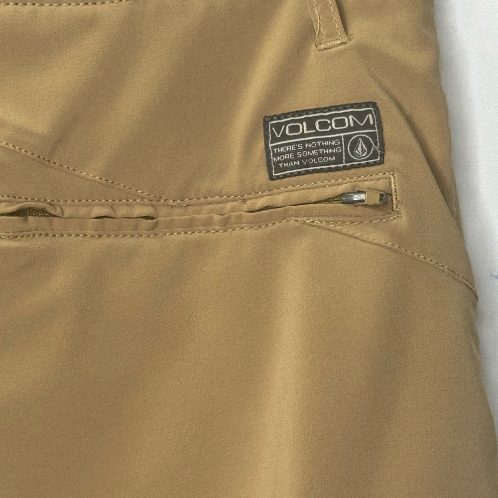 4/$15💥 Van’s Surf and Turf Hybrid Men's Khaki Flat Front Shorts Sz 30 Bin D - Picture 7 of 10
